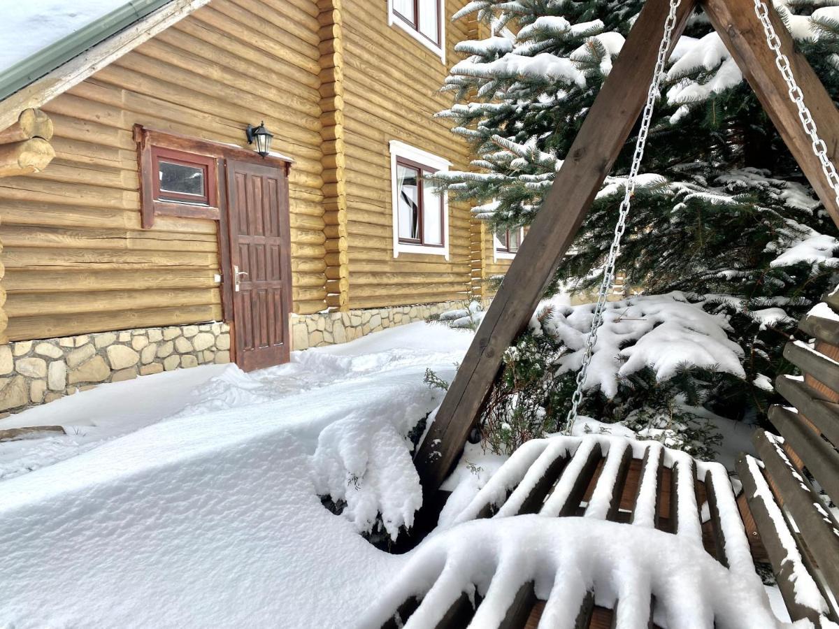 Chalet Four Seasons Villa Tatariv Ngoại thất bức ảnh