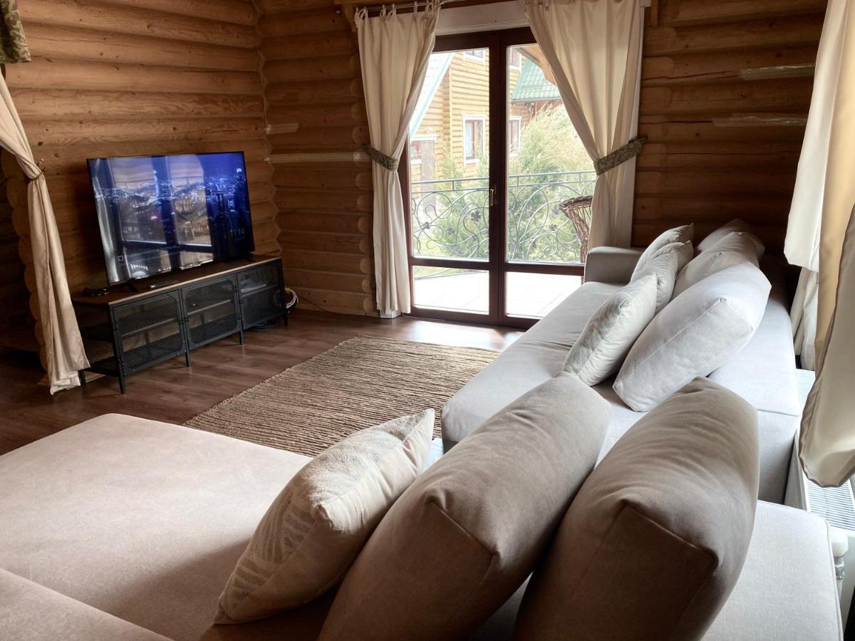 Chalet Four Seasons Villa Tatariv Ngoại thất bức ảnh