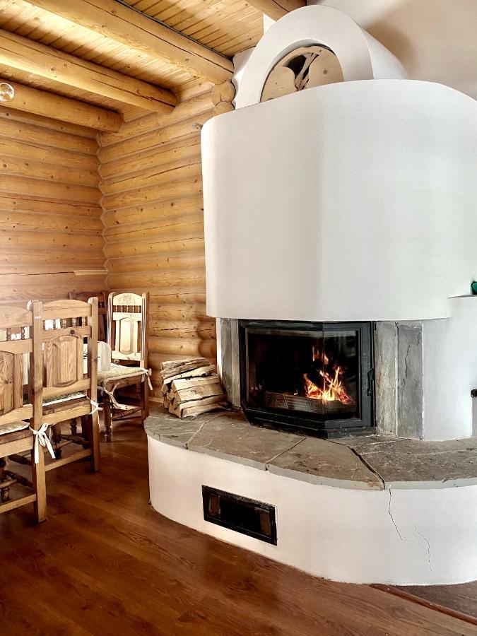 Chalet Four Seasons Villa Tatariv Ngoại thất bức ảnh